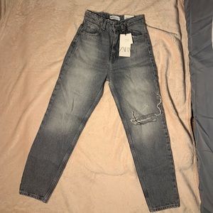 Zara Classic mom jeans in size 0
